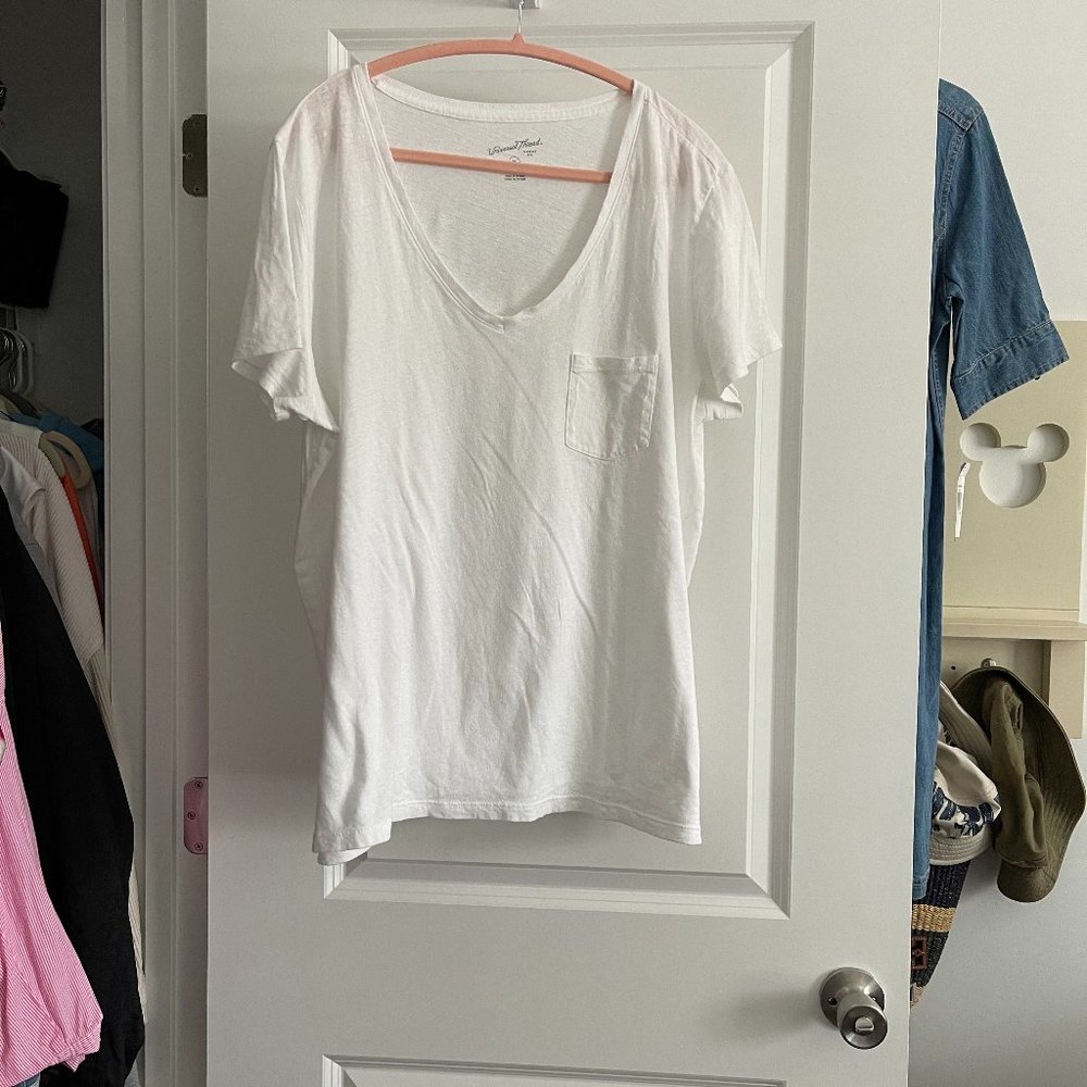 Vineyard Vines Universal Thread Monterey V-Neck